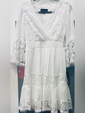 BRAND NEW ISABEL and NINA White Lace Boho Dress Size Medium